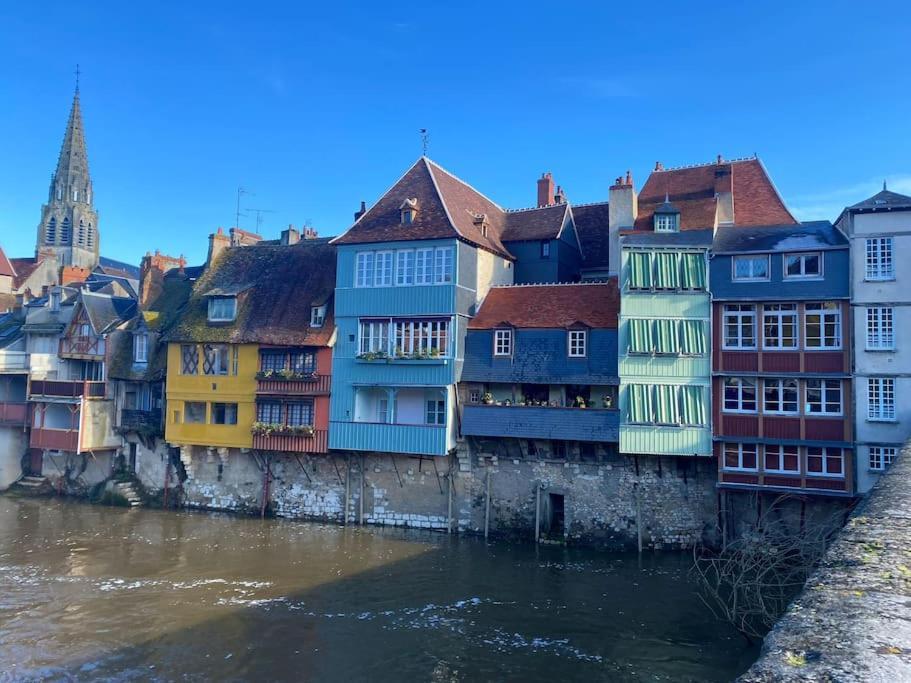 Bord De Creuse Apartment